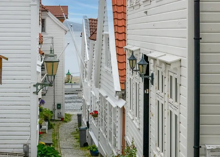 Charming Skuteviken * برغن